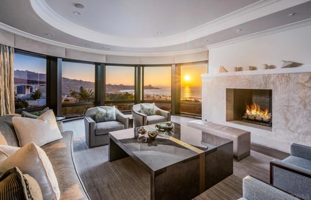 Ruette Nicole, La Jolla, California 92037