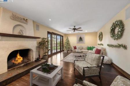 Saint Andrews Way, Lompoc, 加州 93436, 美國