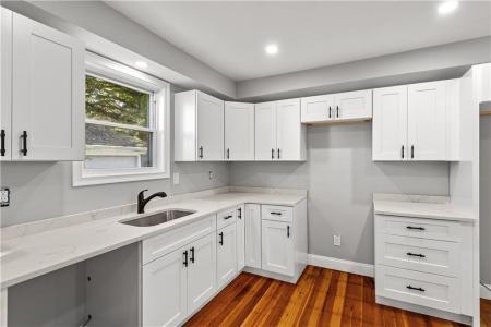 26 Spicer Street, Providence, RI 02905, USA