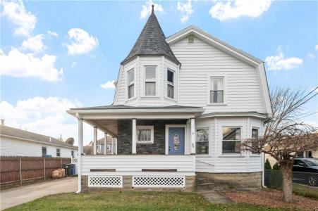 36 England Street, Cumberland, RI 02864, USA