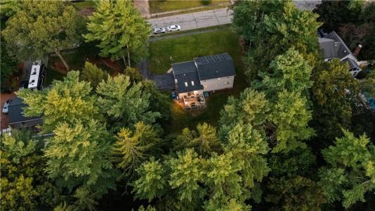 89 Wisteria Drive, Coventry, Rhode Island 02816, USA