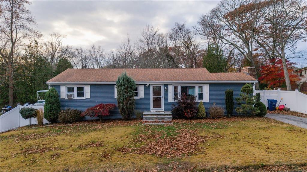 401 Lake Shore Drive, Warwick, רוד איילנד 02889, ארצות הברית של אמריקה 