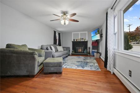 401 Lake Shore Drive, Warwick, רוד איילנד 02889, ארצות הברית של אמריקה 