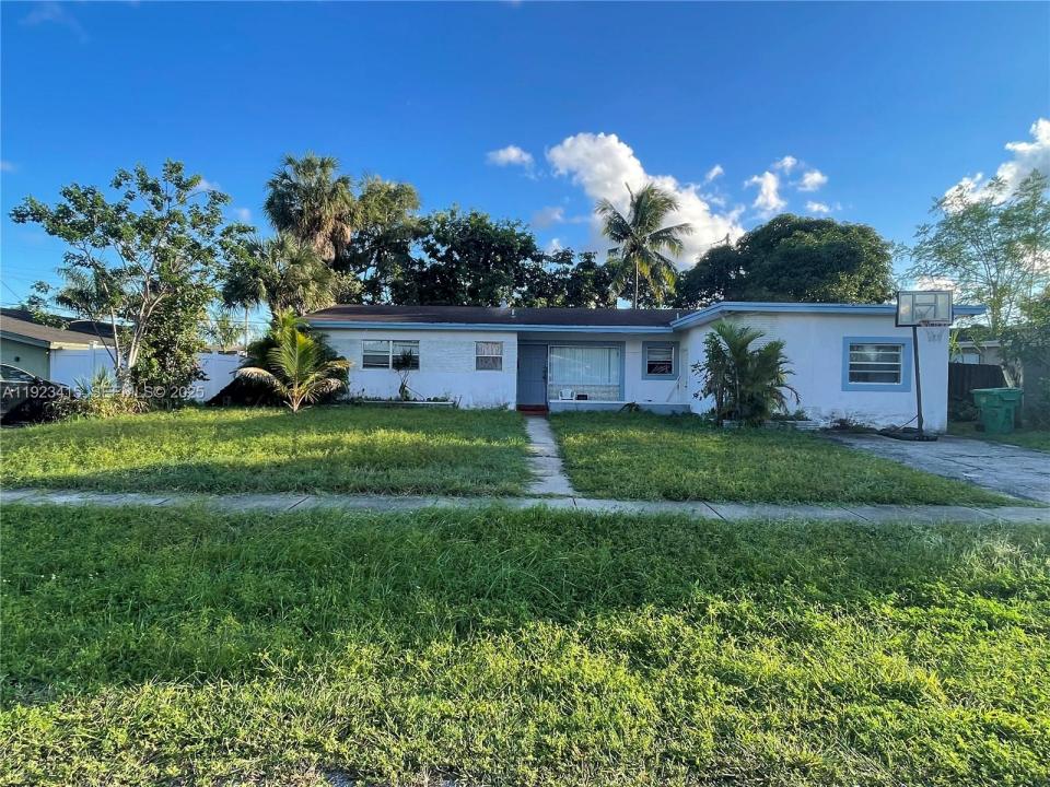 3880 NW 6th St, Lauderhill, Florida 33311, Stati Uniti