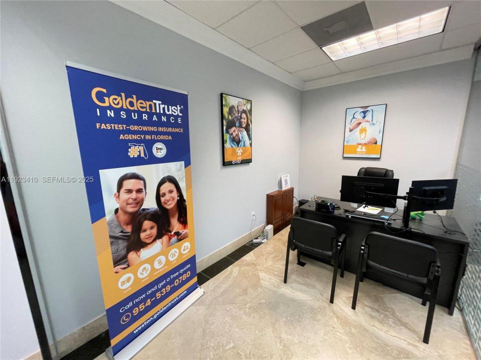 2893 Executive Park Dr 104, Weston, フロリダ 33331, アメリカ合衆国