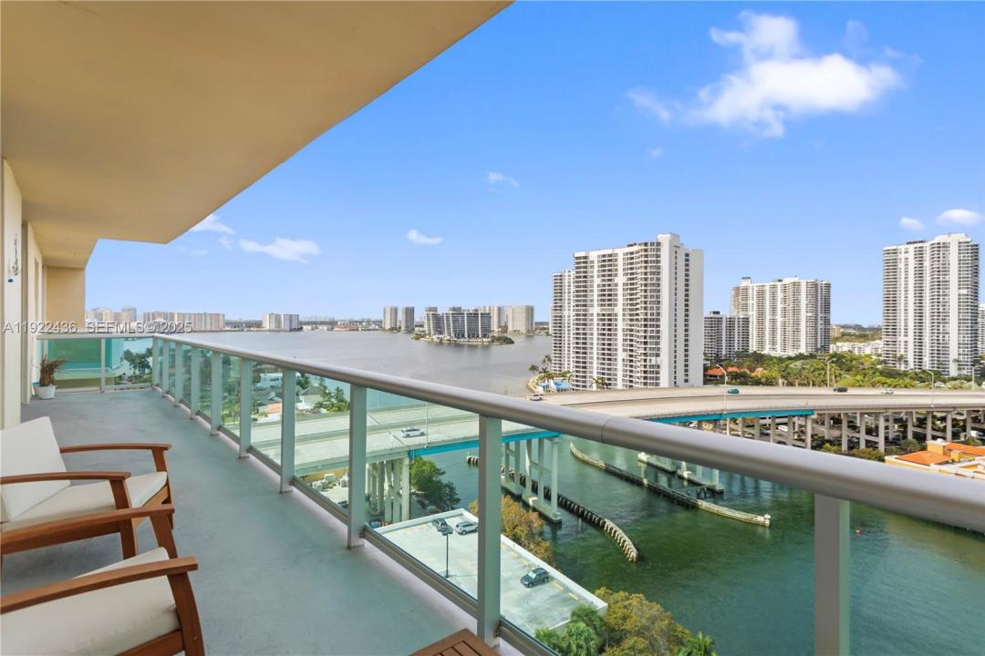 19390 Collins Ave PH-7, Sunny Isles Beach, Florida 33160, USA