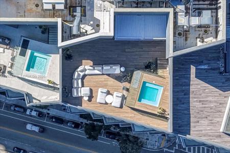 1300 S Miami Ave UPH2, Miami, Florida 33130, USA