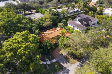 6520 San Vicente St, Coral Gables, Florida 33146, USA