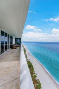 1830 S Ocean Dr 3002, Hallandale Beach, Florida 33009, USA