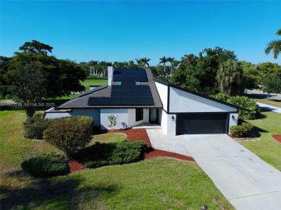 16701 Bobcat Dr, Fort Myers, Florida 33908
