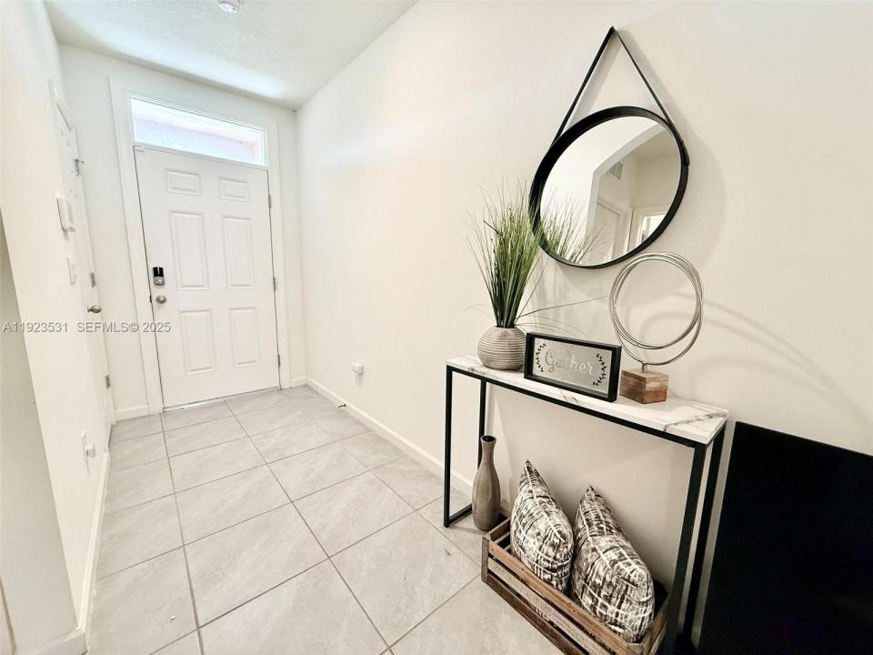 517 SW Lacroix Ave, Port St. Lucie, Florida 34953