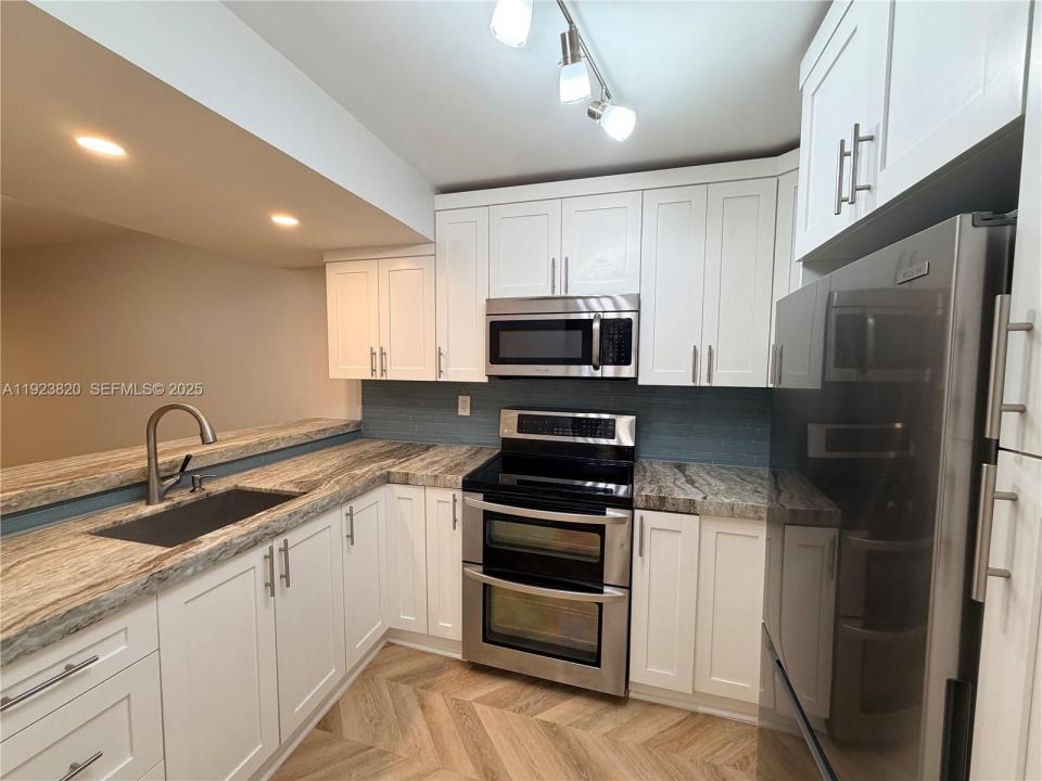 13255 SW 88th Ln 107-CS, Miami, Florida 33186, Amerika Birleşik Devletleri