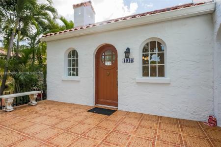 1916 Ferdinand St, Coral Gables, Florida 33134, USA