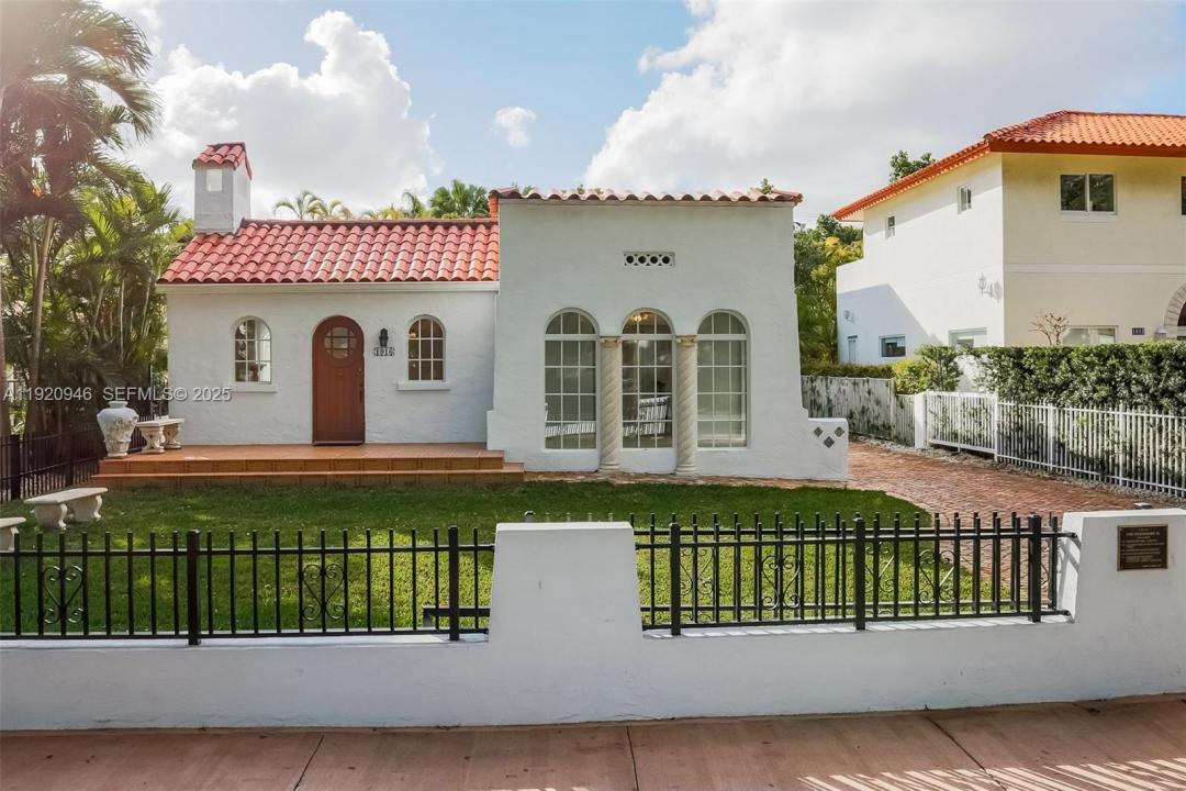 1916 Ferdinand St, Coral Gables, Florida 33134