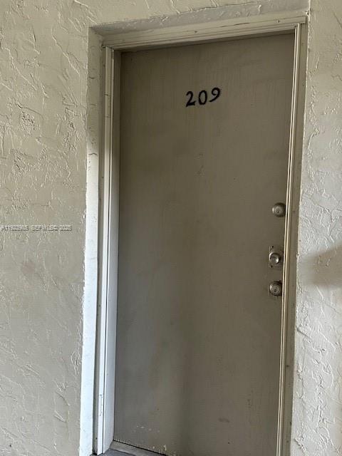 16215 NE 18th Ct 209, North Miami Beach, Flórida 33162, Estados Unidos