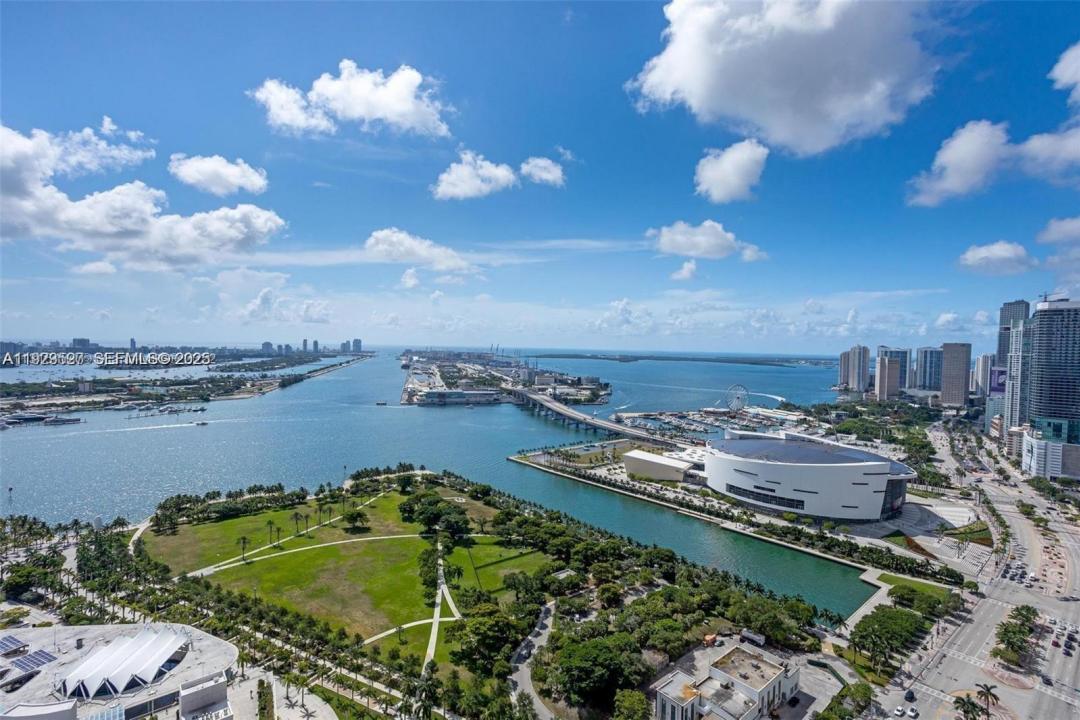 1100 Biscayne Blvd 3902, Miami, Florida 33132