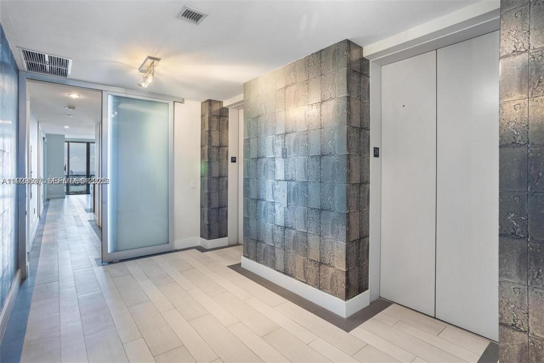 1100 Biscayne Blvd 3902, Miami, Florida 33132