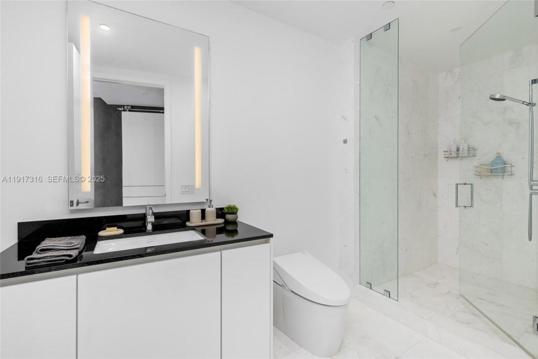 18555 Collins Ave 5501, Sunny Isles Beach, Floride 33160, États-Unis
