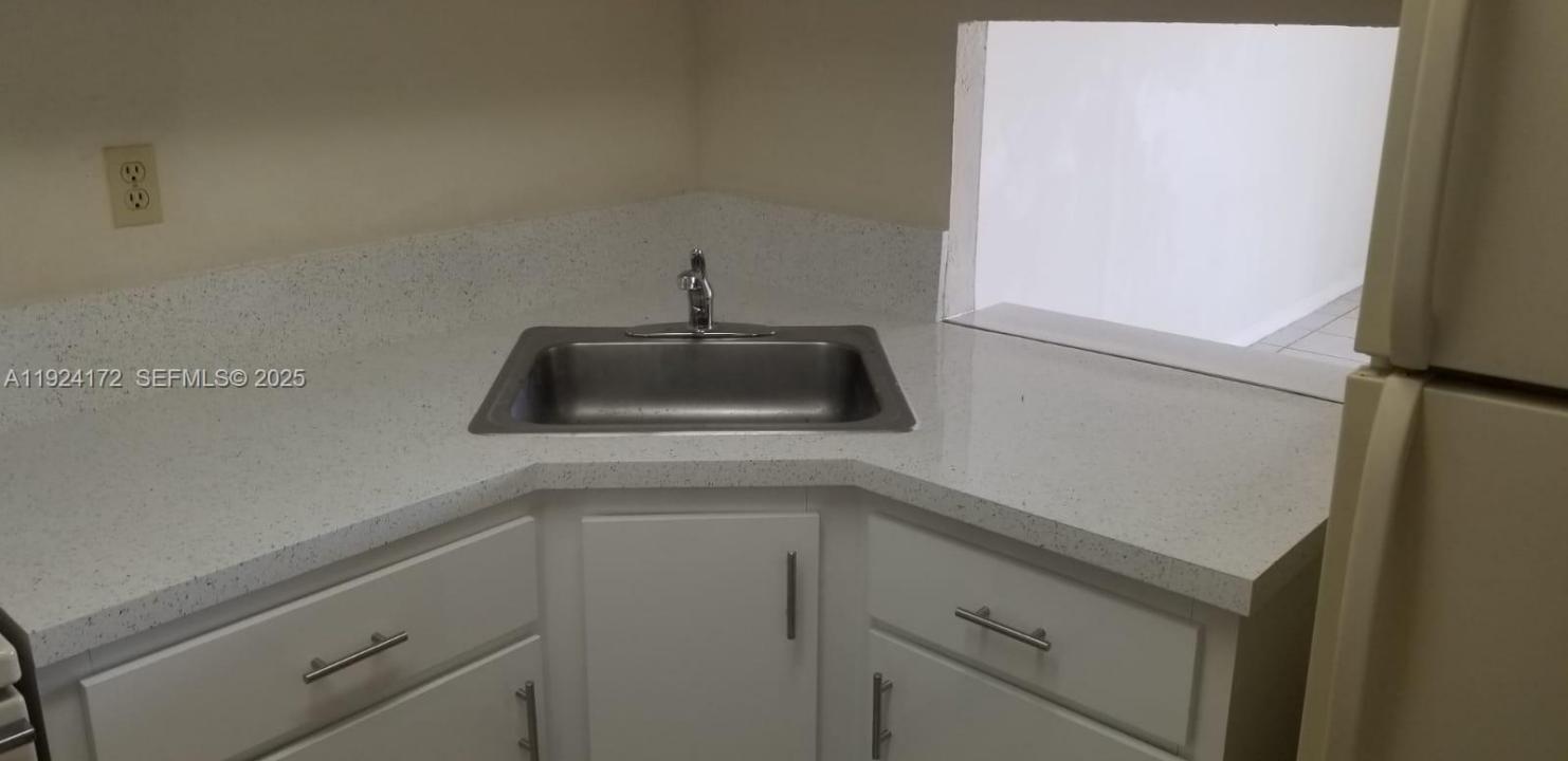 4550 NW 9th St 719E, Miami, Flórida 33126, Estados Unidos