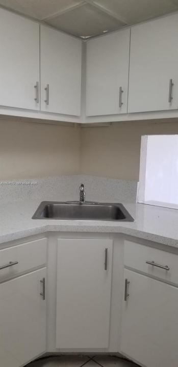 4550 NW 9th St 719E, Miami, Flórida 33126, Estados Unidos