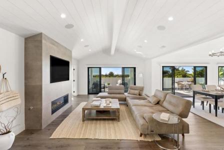 Chinquapin Avenue, Carlsbad, California 92008