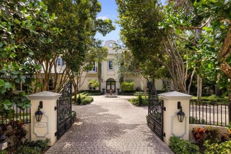 8010 Ponce De Leon Rd, Miami, Florida 33143, USA