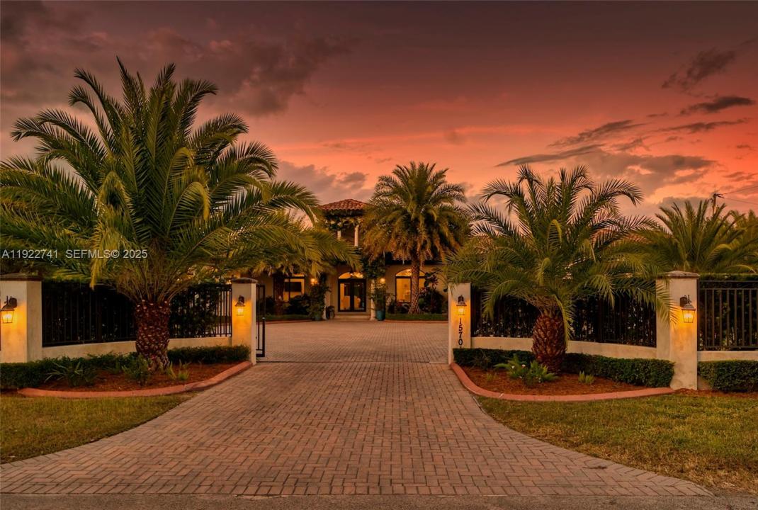 15701 SW 254th St, Homestead, Florida 33031