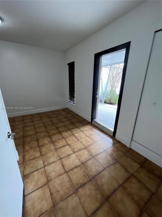 920 SW 30th Ave 2, Miami, Florida 33135, HOA KỲ