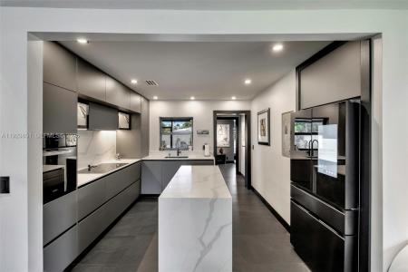 530 NW 39th St 1, Oakland Park, Florida 33309