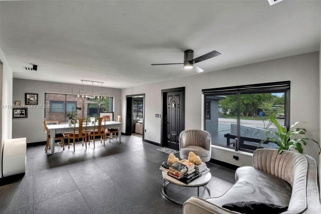 530 NW 39th St 1, Oakland Park, Florida 33309