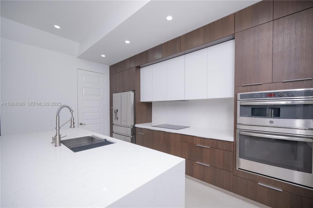 8842 NW 161st Ter, Miami Lakes, Florida 33018, Estados Unidos