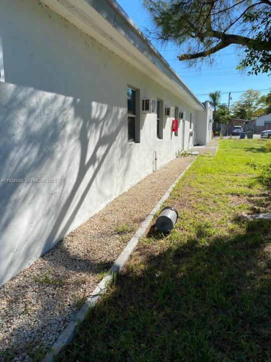 4023 SW 19th St A, West Park, 佛罗里达州 33023, 美国