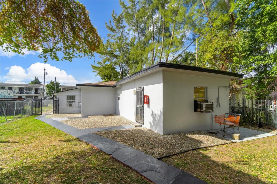 7525 NE Miami Ct, Miami, Floride 33138, États-Unis