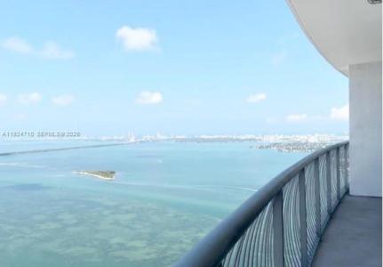 1750 N Bayshore Dr 5105, Miami, Florida 33132, USA