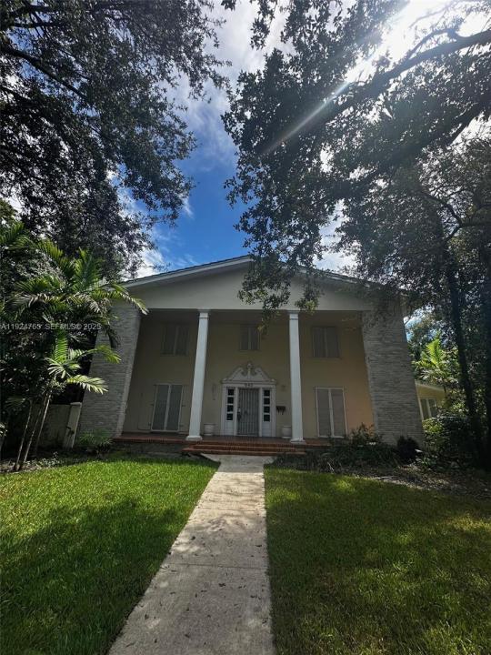 640 Grand Concourse, Miami Shores, Florida 33138, USA