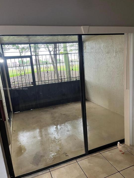 20320 NE 3rd Ct 7, Miami, Florida 33179