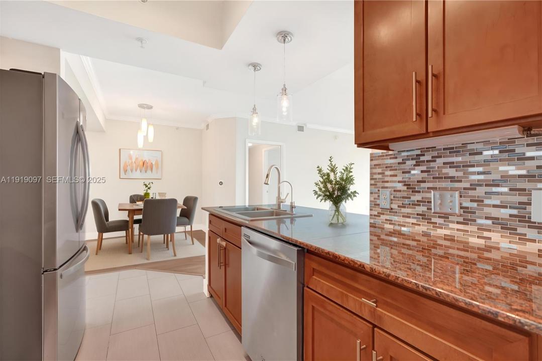 2000 N Bayshore Dr 605, Miami, Florida 33137