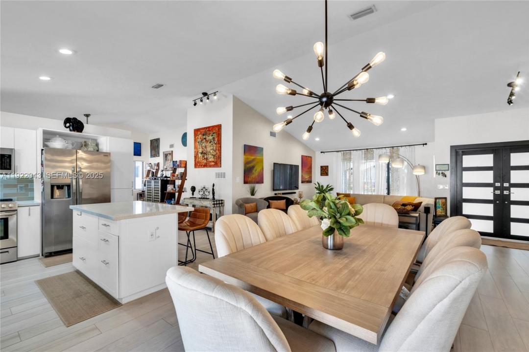 8445 NW 165th Ter, Miami Lakes, فلوريدا 33016, الولايات المتحدة