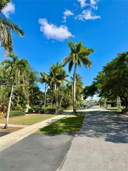 9745 SW 161st St 1, Miami, フロリダ 33157, アメリカ合衆国