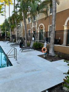 2891 NE 185th St 1006, Aventura, Florida 33180, USA