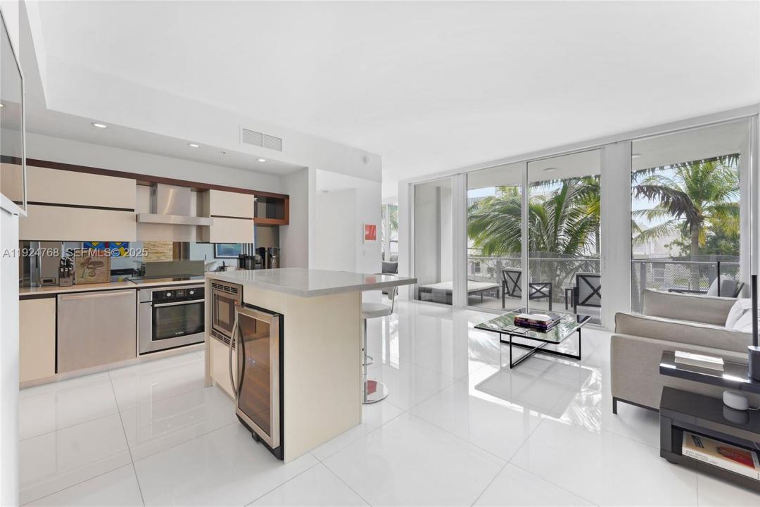 2100 Park Ave 201, Miami Beach, Floride 33139, États-Unis