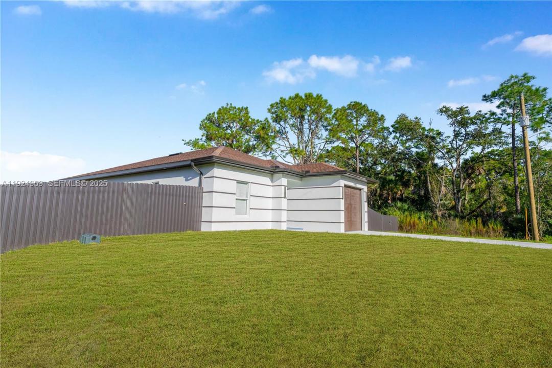 5107 N Vera Ave, Lehigh Acres, Florida 33971