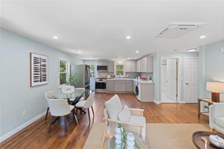 7 Laneway Court B, Narragansett, Rhode Island 02882, USA