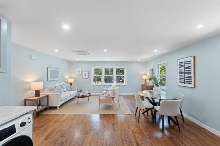 7 Laneway Court B, Narragansett, Rhode Island 02882, USA