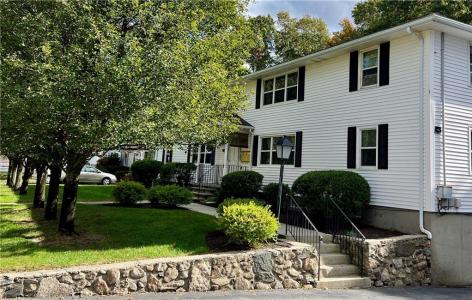 361 Privilege Street 2L, Woonsocket, Rhode Island 02895, Stati Uniti