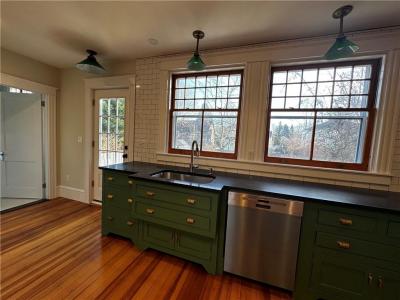 100 Maple Avenue, Barrington, Rhode Island 02806, Estados Unidos