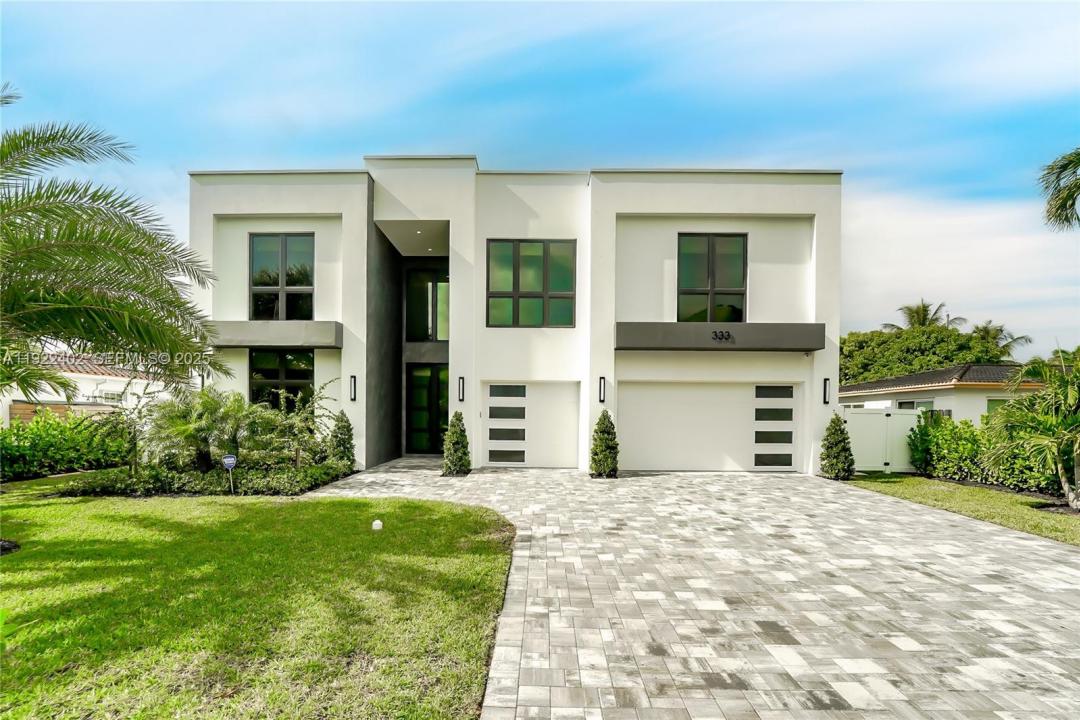 333 NE Spanish Ct, Boca Raton, Florida 33432