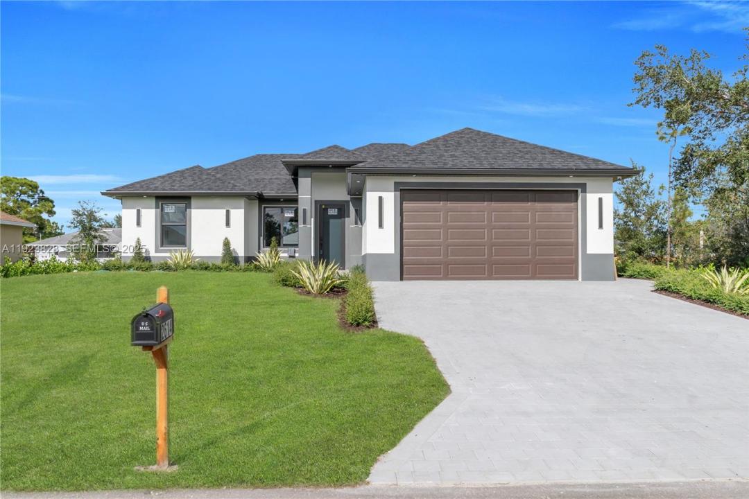 2614 44th ST W, Lehigh Acres, Florida 33971