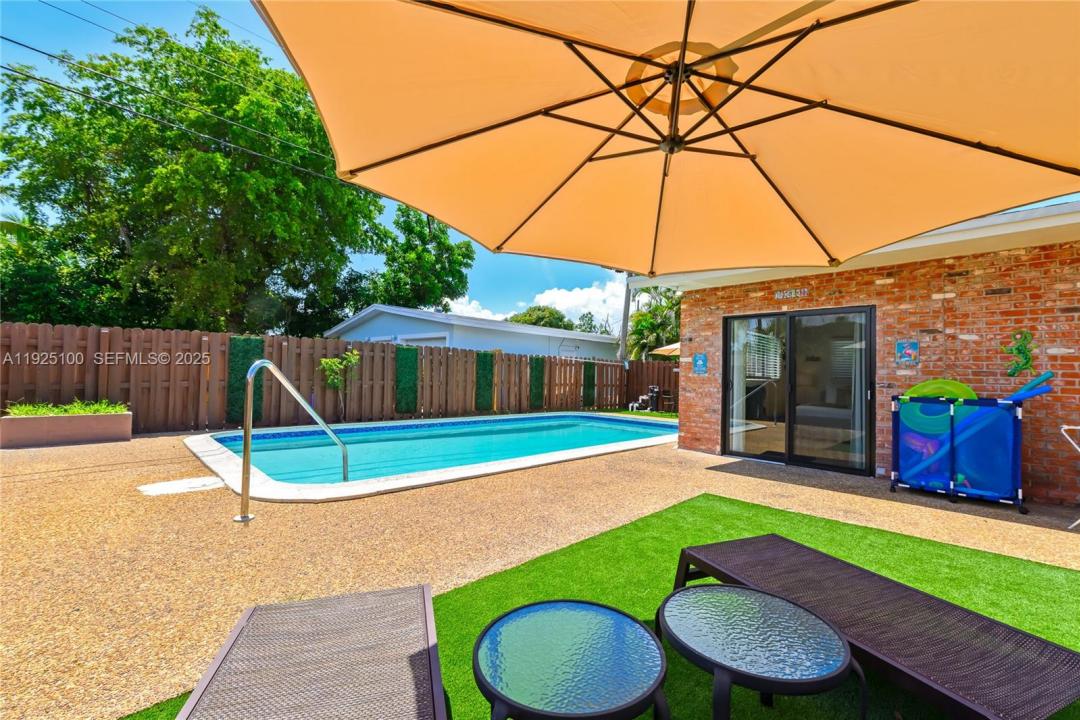 1204 NE 7th St, Pompano Beach, Florida 33060, Amerika Birleşik Devletleri