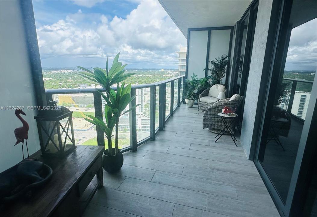 121 NE 34th St 3014, Miami, Florida 33137, USA